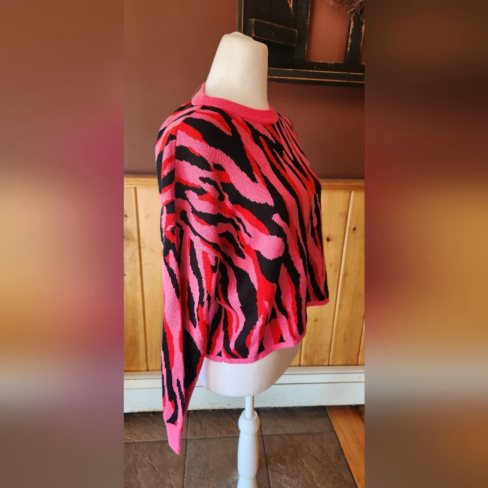 Bar III Pullover Sweater Zebra Twist Red Pink and Black Size Small